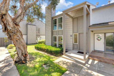 Photo of 998 Cartier Lane, FOSTER CITY, CA 94404 (MLS # ML82045077)