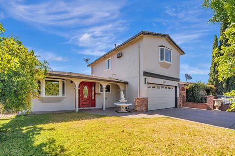 Photo of 4219 Senter Road, SAN JOSE, CA 95111 (MLS # ML82022992) Photo of 4219 Senter Road, SAN JOSE, CA 95111 (MLS # ML82022992)
