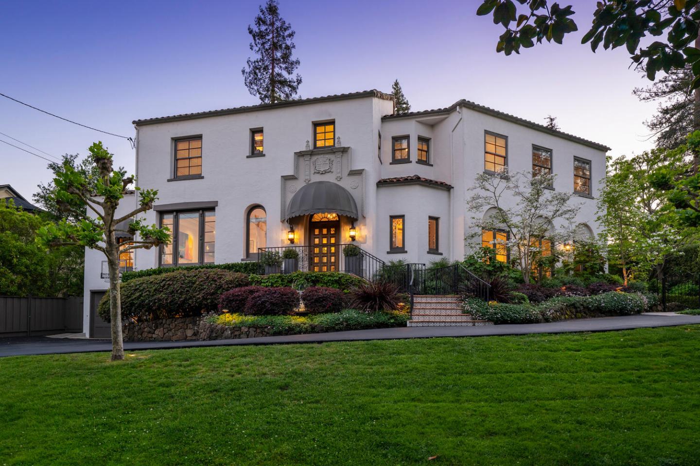 335 El Portal Avenue