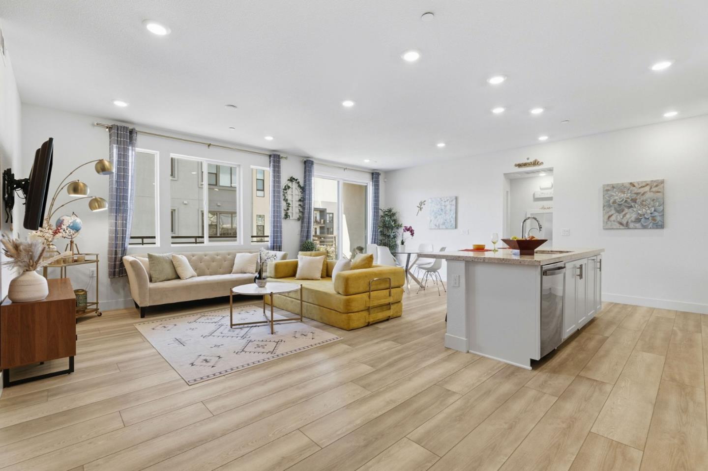 3873 Quantum Drive 303