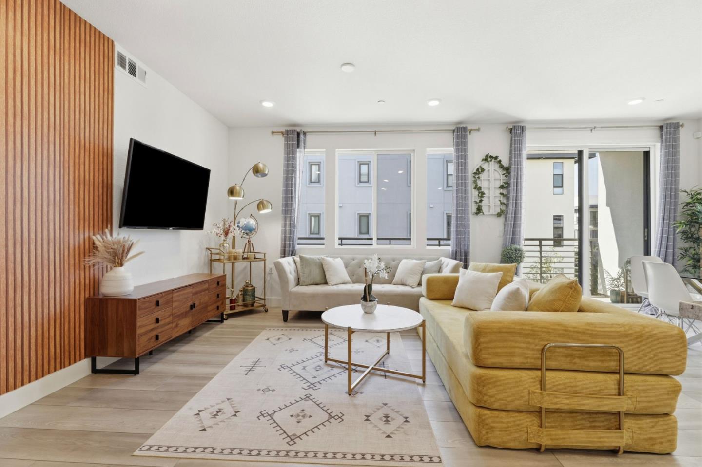 3873 Quantum Drive 303