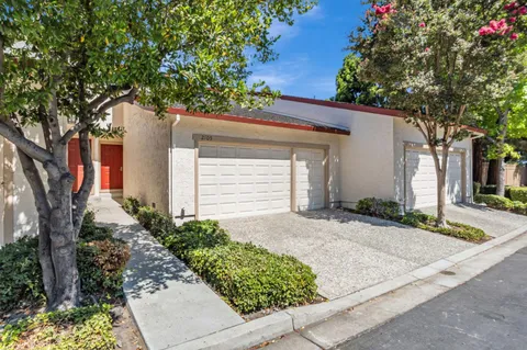 2105 Rancho McCormick Boulevard, Santa Clara, CA 95050 - #: ML82015575