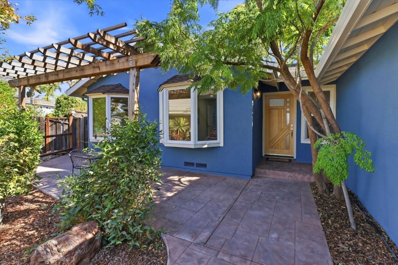 1304 Cherry Court
