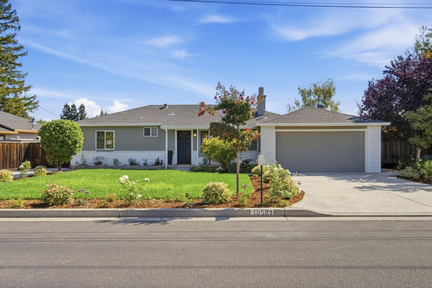 10582 Lonna Lane