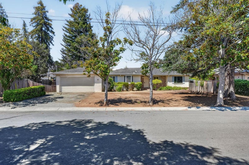 416 Los Ninos Way