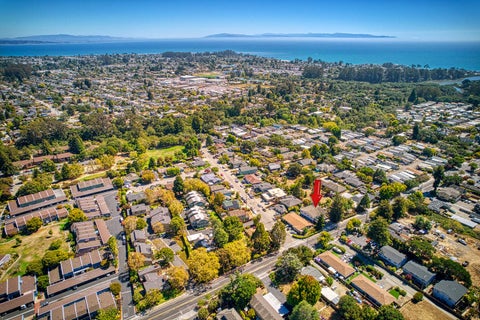 Photo of 1266 7th Avenue, SANTA CRUZ, CA 95062 (MLS # ML82060483)