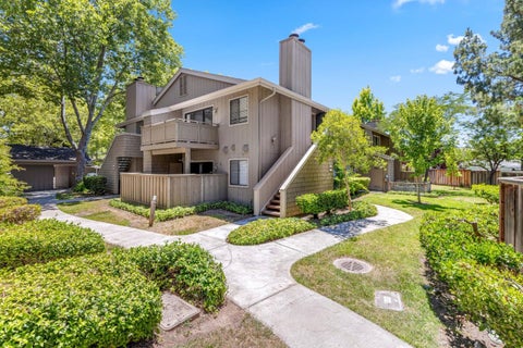 Photo of 5691 Makati Circle #G, SAN JOSE, CA 95123 (MLS # ML82050119)