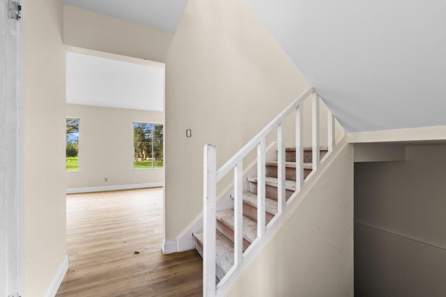 873 University Street