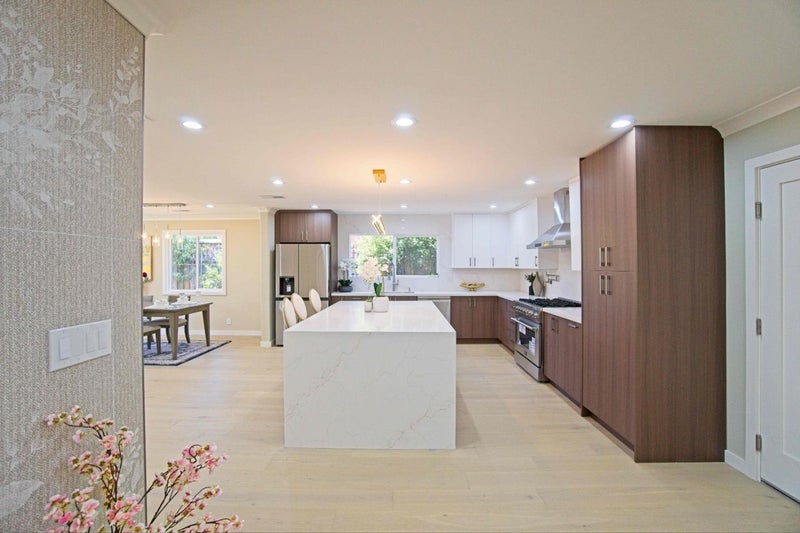 1137 Champagne Lane
