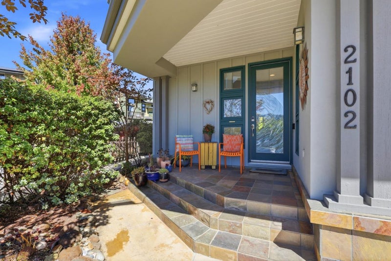 2102 Harborview Court