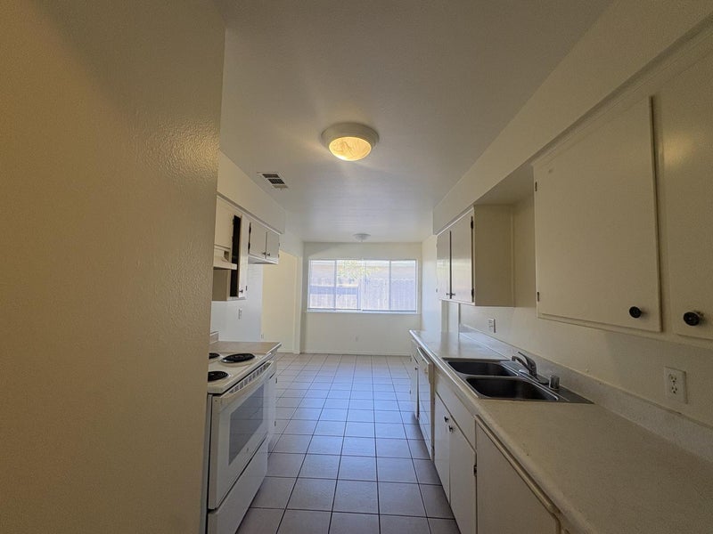 3257 Sacramento Drive