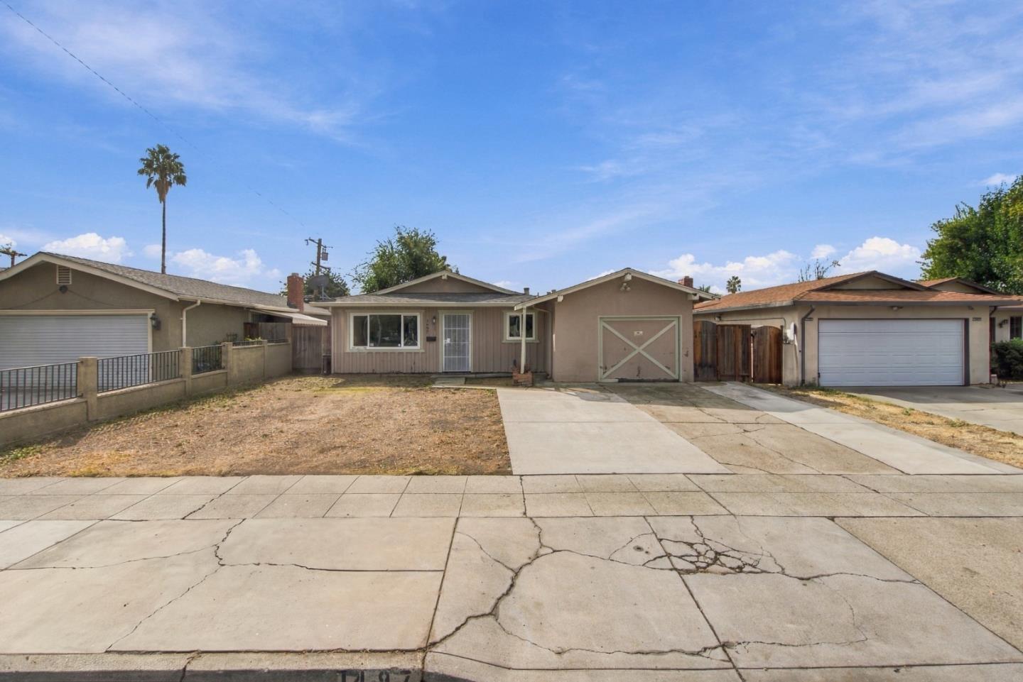 1497 Mount Lassen Drive