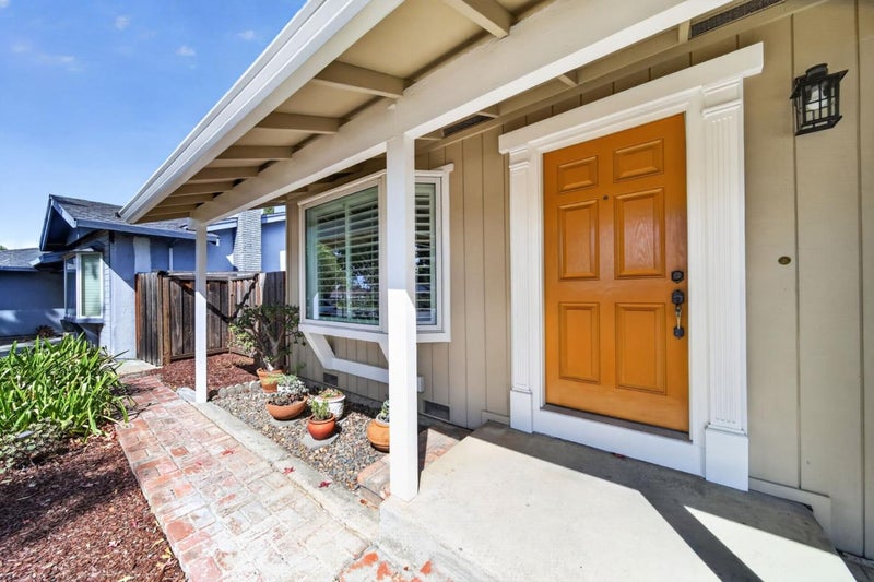 2106 Stonewood Lane