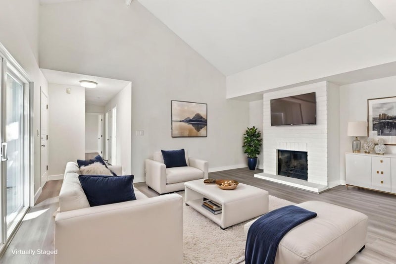 2627 Mabury Square