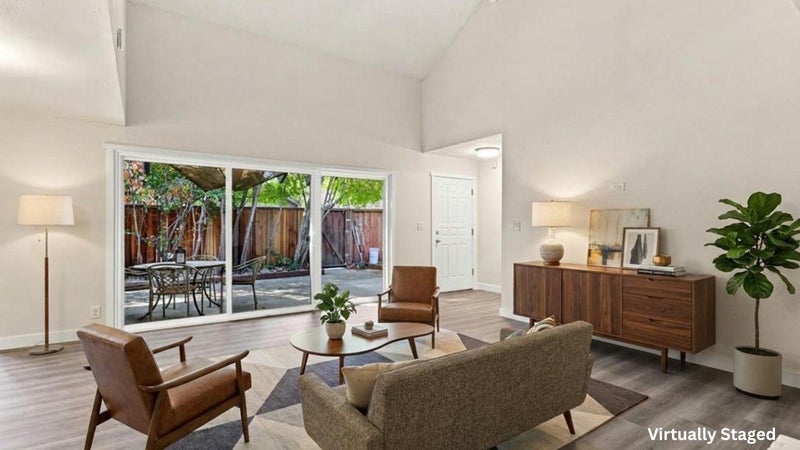 2627 Mabury Square