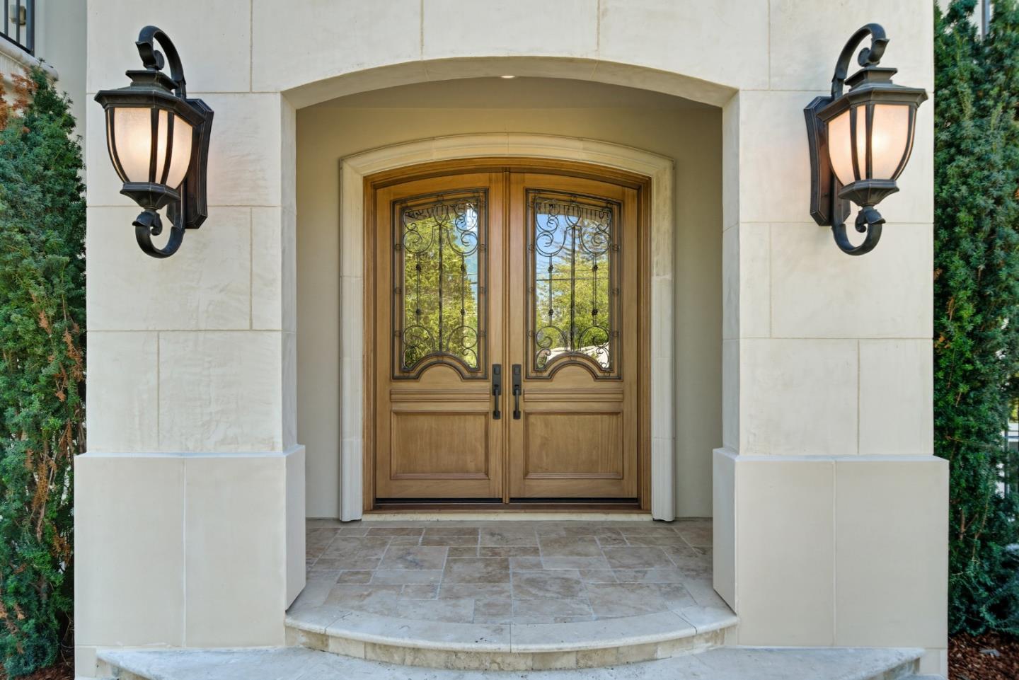 625 West Santa Inez Avenue