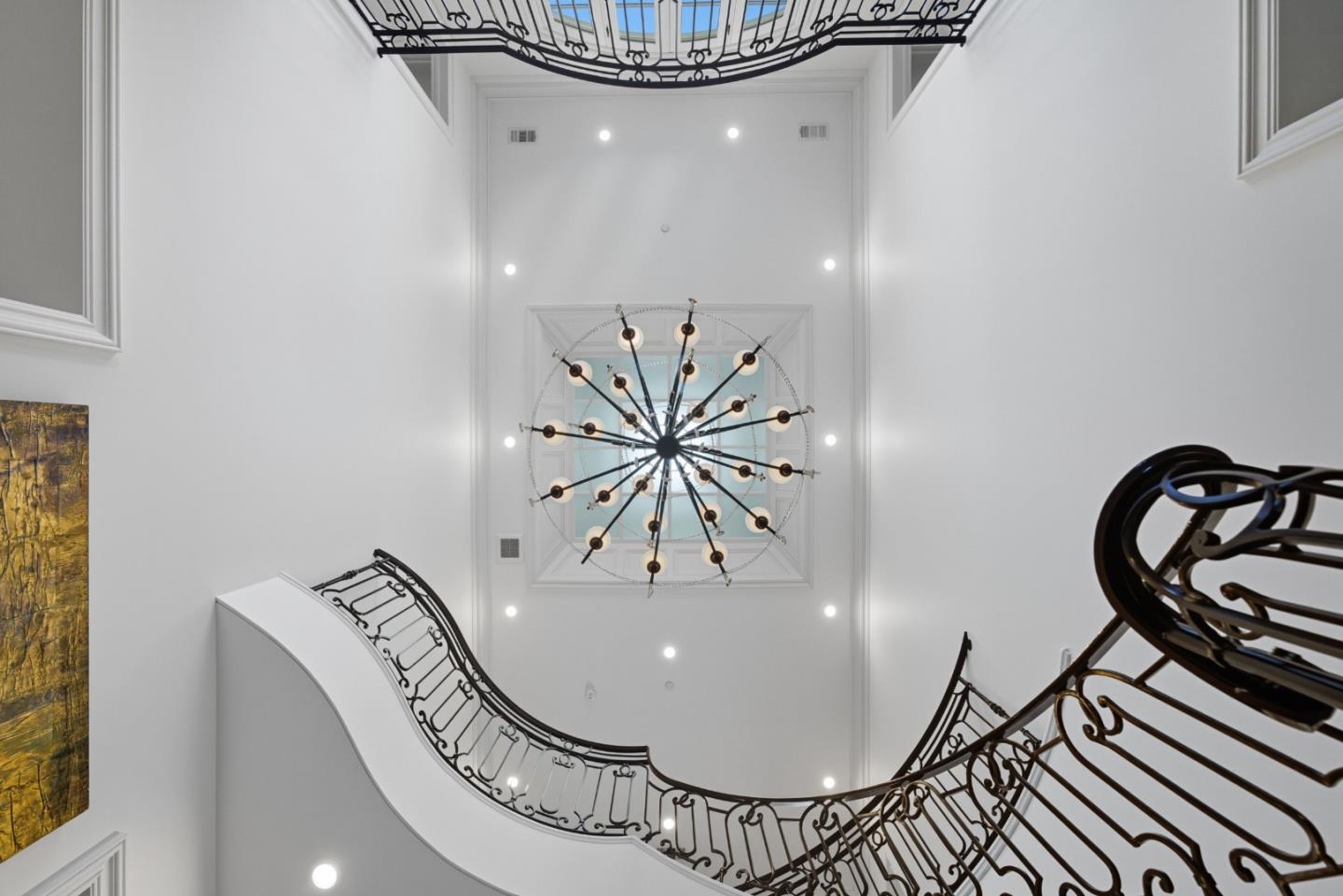 625 West Santa Inez Avenue