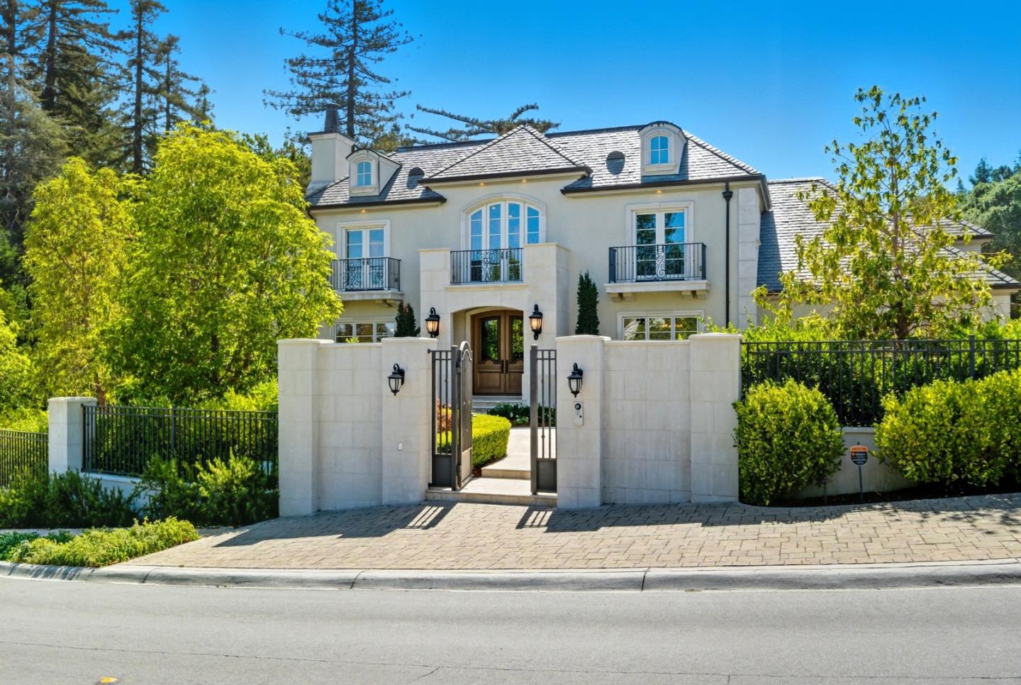 625 West Santa Inez Avenue