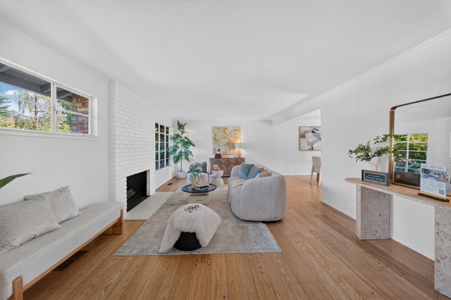 18 Woodcrest Circle