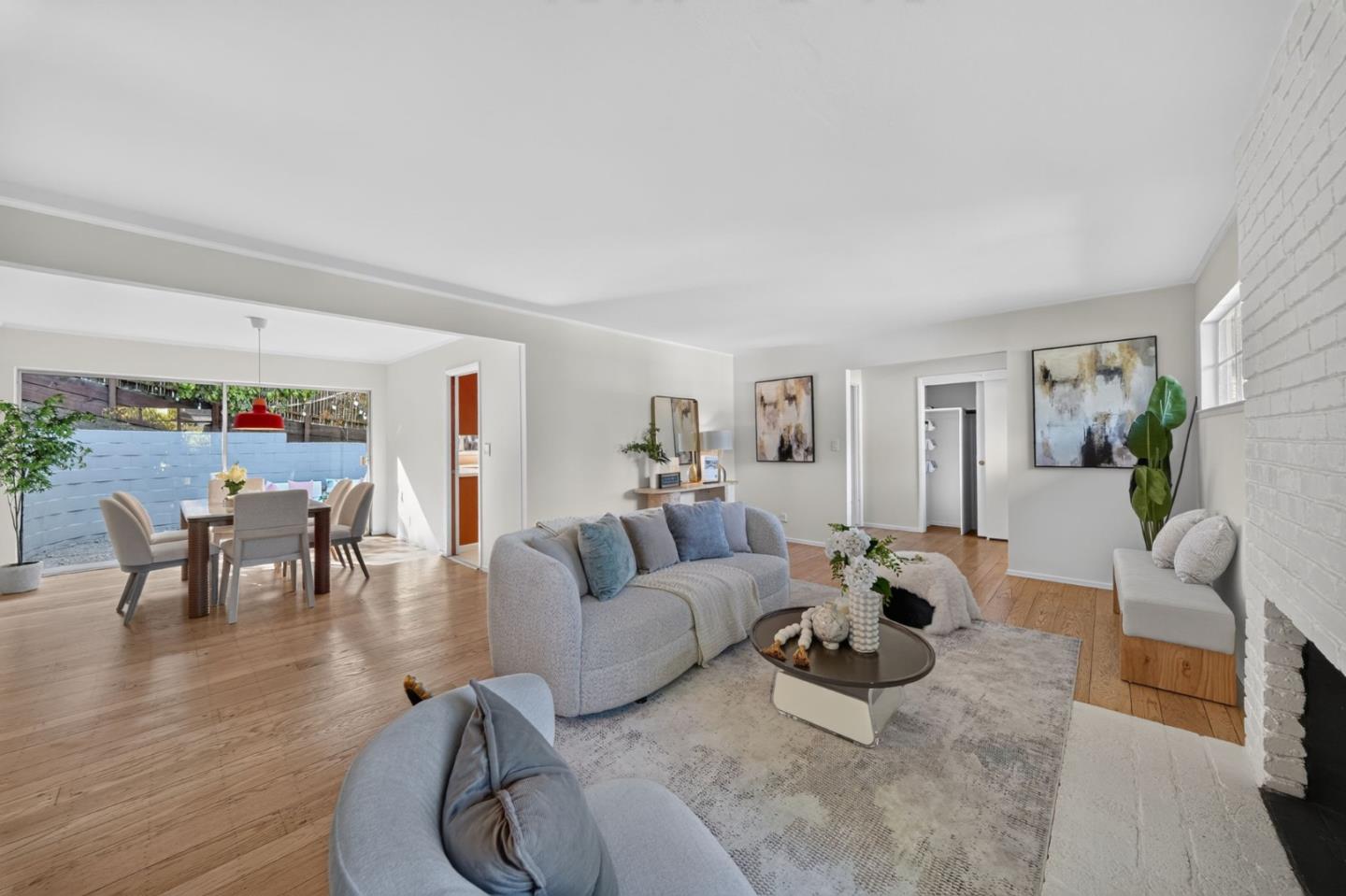 18 Woodcrest Circle