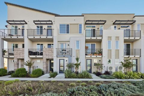 Photo of 473 Sentinel Drive, ALAMEDA, CA 94501 (MLS # ML82028340)