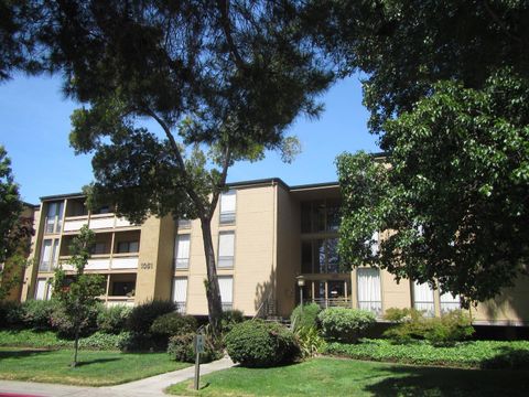 A home in FOSTER CITY