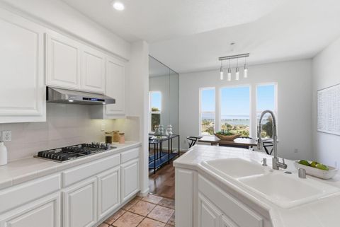Tiny photo for 121 Cliff Swallow Court, BRISBANE, CA 94005 (MLS # ML82025168)