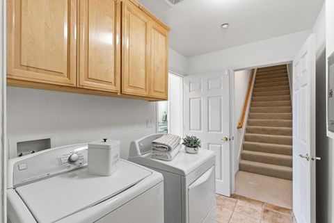 Tiny photo for 121 Cliff Swallow Court, BRISBANE, CA 94005 (MLS # ML82025168)