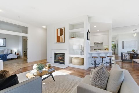 Tiny photo for 121 Cliff Swallow Court, BRISBANE, CA 94005 (MLS # ML82025168)