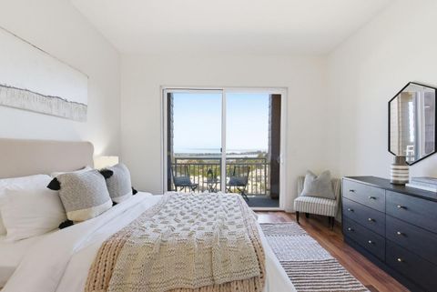 Tiny photo for 121 Cliff Swallow Court, BRISBANE, CA 94005 (MLS # ML82025168)