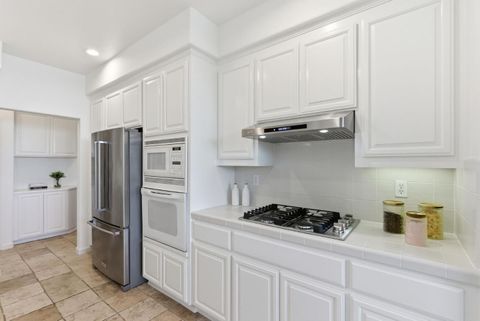 Tiny photo for 121 Cliff Swallow Court, BRISBANE, CA 94005 (MLS # ML82025168)