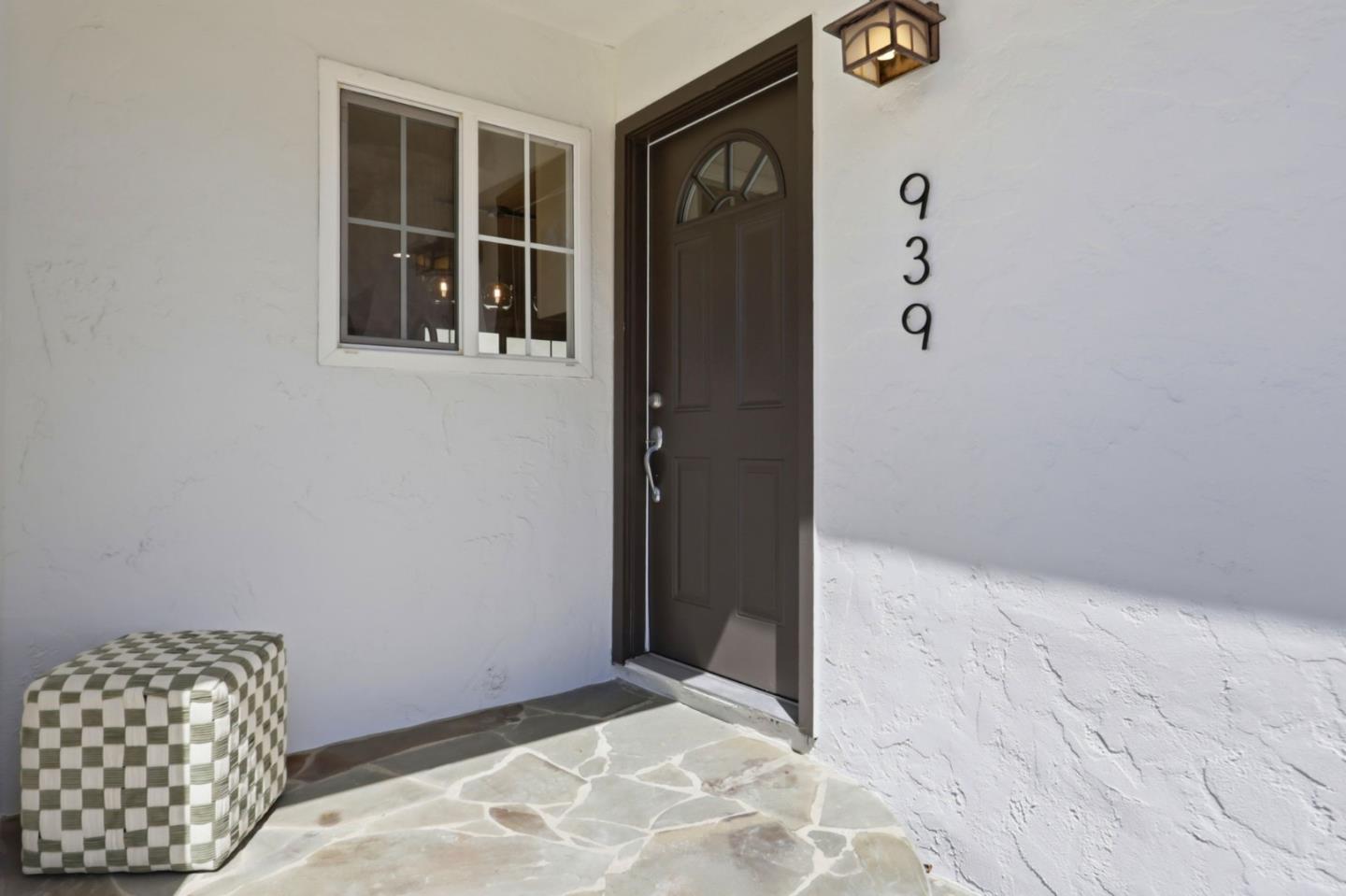 939 Kingfisher Drive