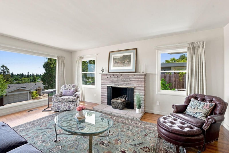 334 Oakview Drive