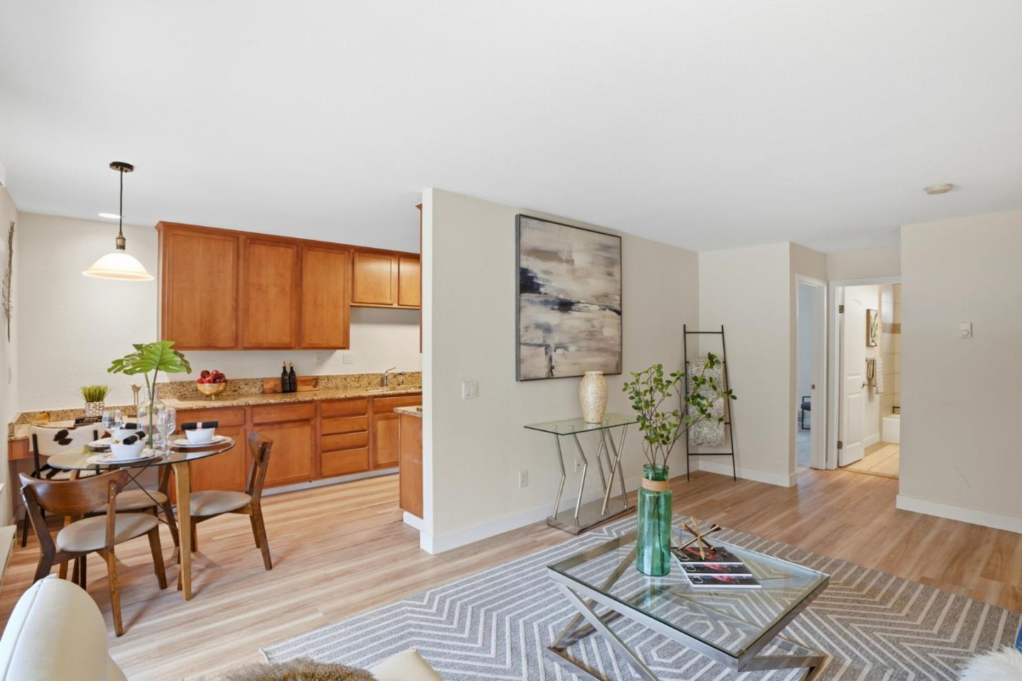 300 Glenwood Circle 174