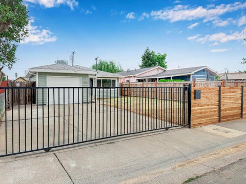 Tiny photo for 7804 37th AVE, SACRAMENTO, CA 95824 (MLS # ML82054418)