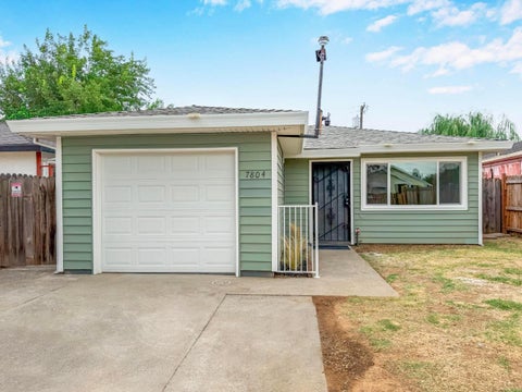 Photo of 7804 37th AVE, SACRAMENTO, CA 95824 (MLS # ML82054418)