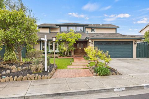 Photo of 230 Duck Court, FOSTER CITY, CA 94404 (MLS # ML82041443)