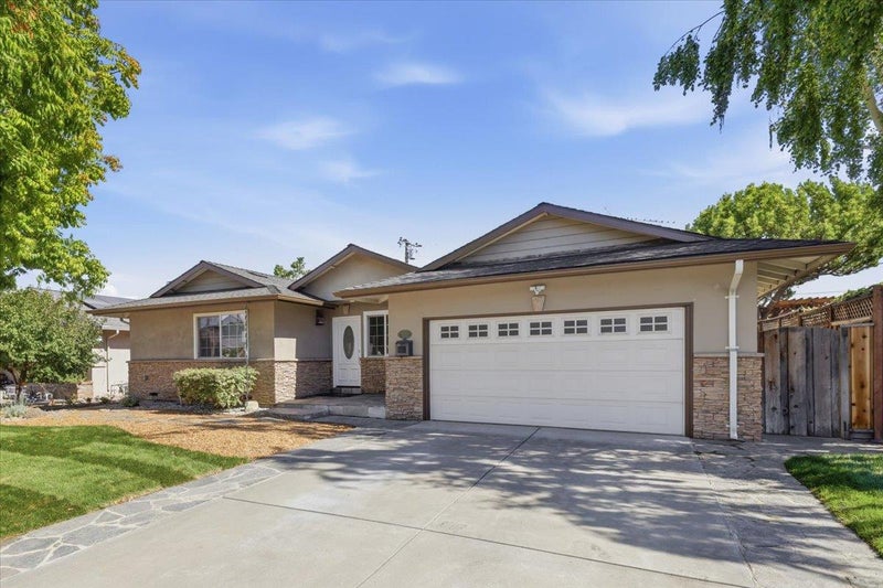 1712 Silverwood Drive