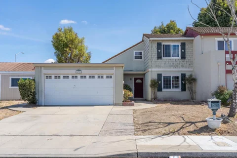 672 Alvarado Court, Salinas, CA 93907 - #: ML82060039