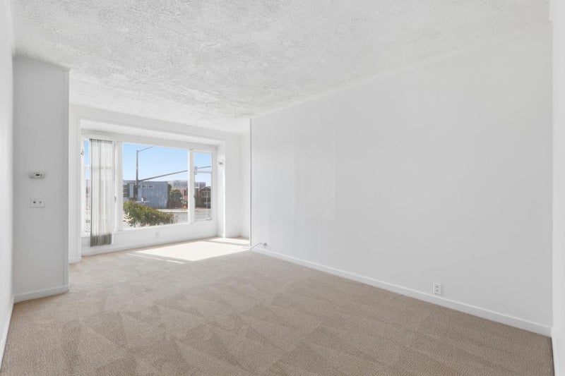 230 Los Banos Avenue