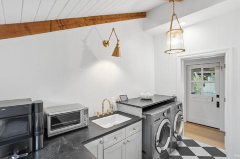 Tiny photo for 203 Santa Clara Avenue, Redwood City, CA 94061 (MLS # ML82027317)