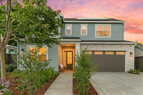 Photo of 1759 Willowhurst Avenue, San Jose, CA 95125 (MLS # ML82042848)