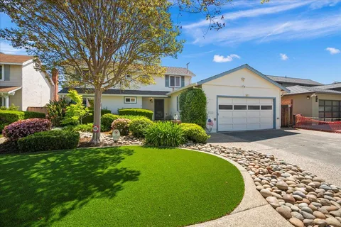 2330 Montezuma Drive, Campbell, CA 95008 - #: ML82002465