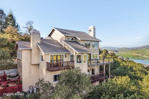 Photo of 17864 Holiday Drive, Morgan Hill, CA 95037 (MLS # ML82034014)