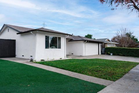 Tiny photo for 2786 Plumas Drive, San Jose, CA 95121 (MLS # ML82029753)