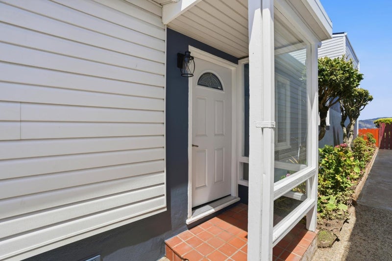 715 Skyline Drive