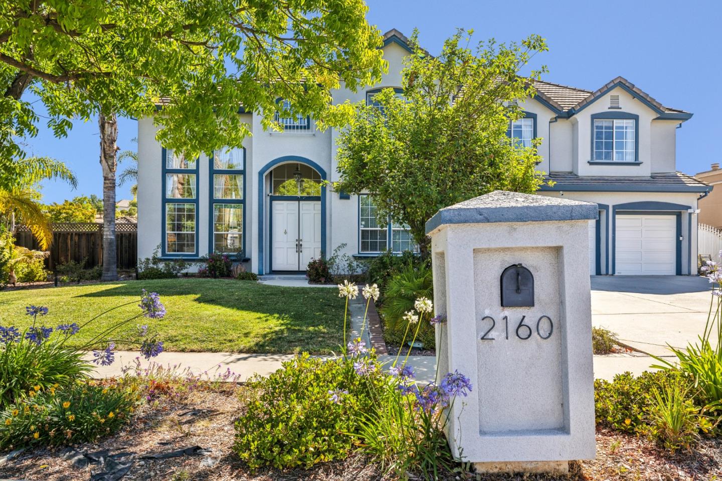 2160 Shadow Ridge Way