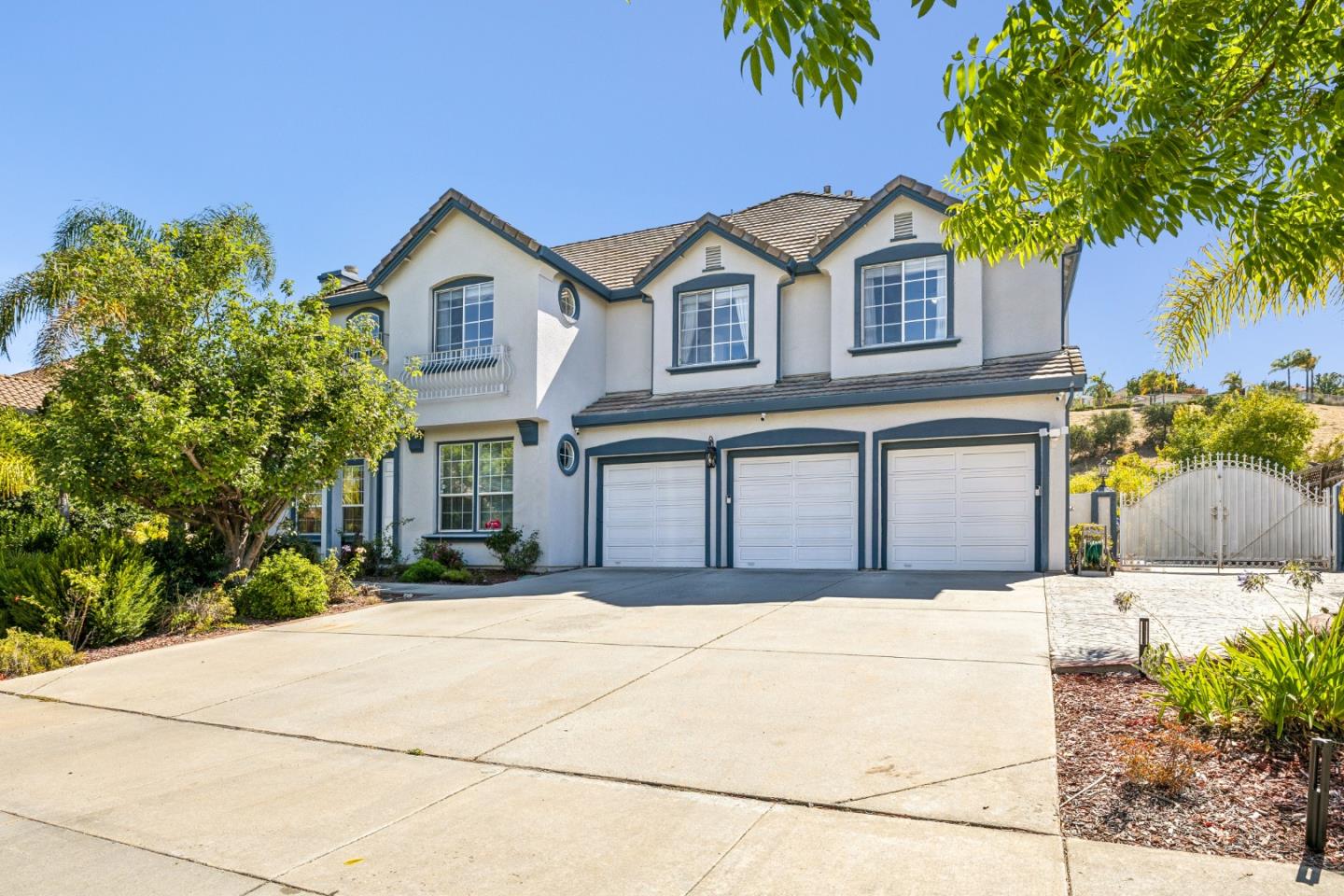 2160 Shadow Ridge Way