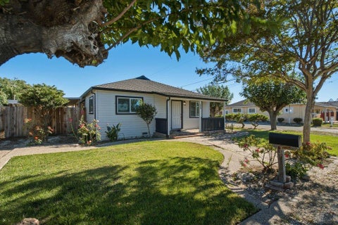 Photo of 311 Santa Ana Road, HOLLISTER, CA 95023 (MLS # ML82055386)