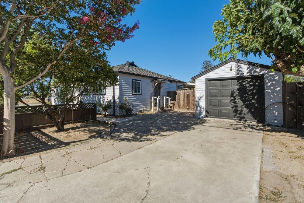 311 Santa Ana Road